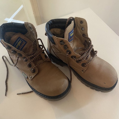 Wrangler Camel Boots Size 37 Like New