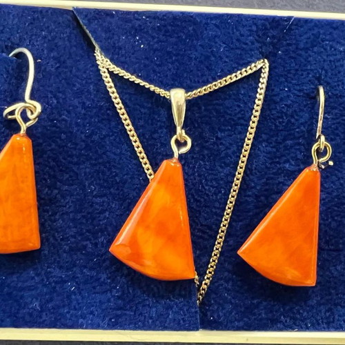 Silver jewelry set new with pendant and earrings made of birch wood