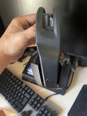 Logitech G733 ακουστικά σαν καινούργια χωρίς USB receiver