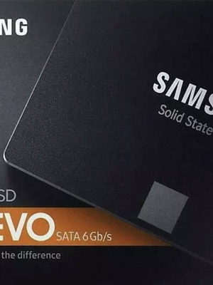 Samsung 860 EVO 4TB SSD pack of 2 like new
