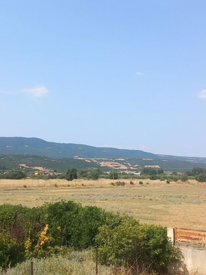 Μεζονέτα 160 τ.μ. στο Γαλαρινό Χαλκιδικής με κήπο και θέα βουνού