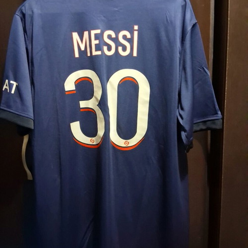 Paris Messi home jersey like new, size Large