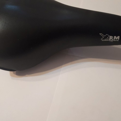 Bicycle saddle like new
