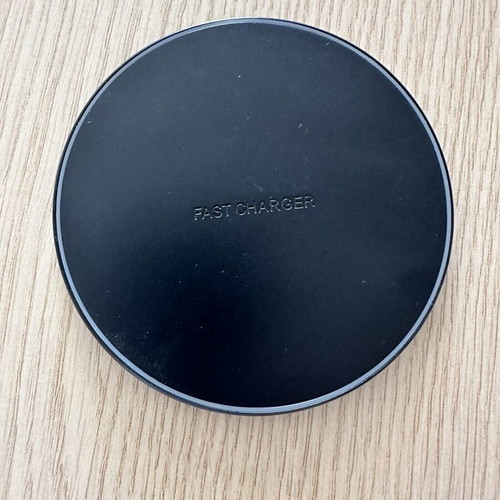 Wireless charger for iPhone iPad