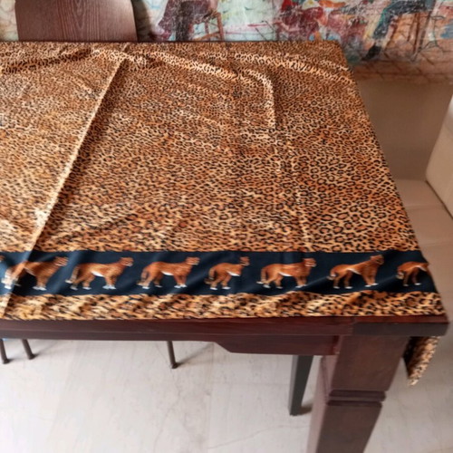 Pareo new, fine fabric like silk, very chic