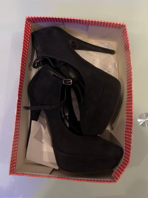 Elite shoes size 41 like new, black, 18 cm heels