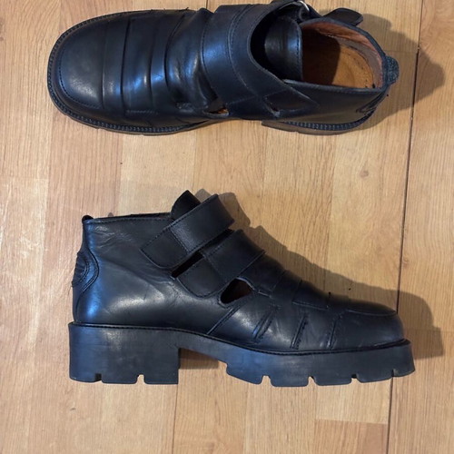 Leather shoes