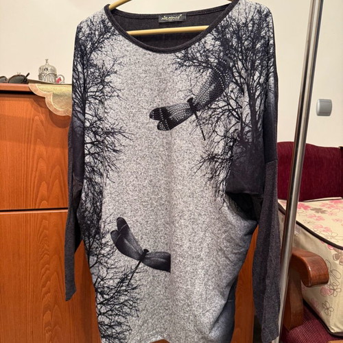 Everyday shirt new with front designs, black and gray, size L