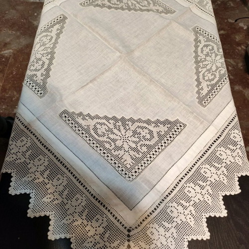 Handmade linen square new with crochet lace 100x100 cm