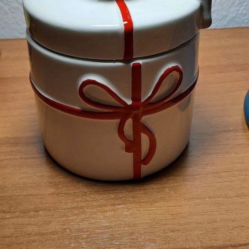 Ceramic box used by Vicko for various items