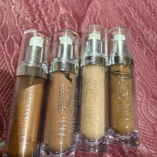 Set of 17 beauty products like new
