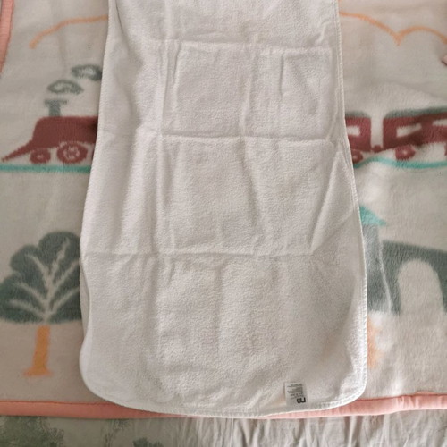 Mothercare children's bathrobes used, set of 3 white items