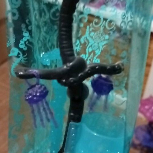 Monster High Lagoona Shower Playset like new, almost complete