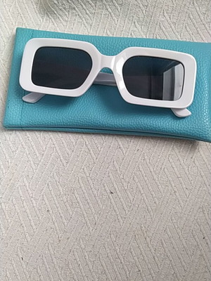 White sunglasses like new