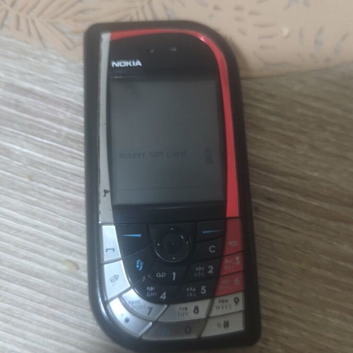 Nokia 7610 mobile phone