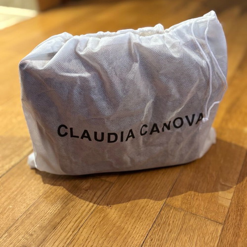 Claudia Canova crossbody bag like new, tan orange brown