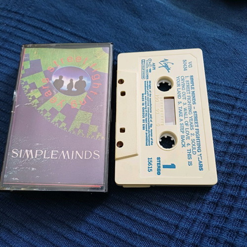 Simple Minds Street Fighting Years cassette like new, rock album