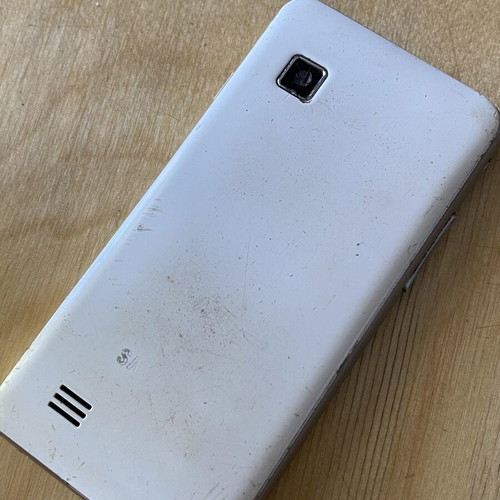 Samsung Star 2 mobile phone used, collectible with cracked camera glass