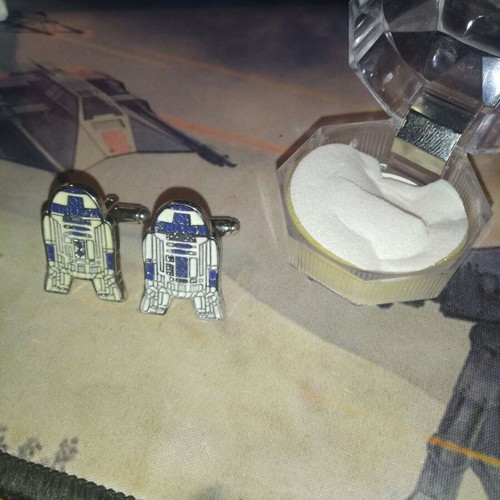 Star Wars R2-D2 collectible cufflinks new