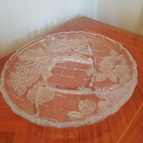 Crystal serving platter for nuts and appetizers like new
