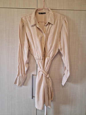 Zara women's dress size S satin champagne like new pink