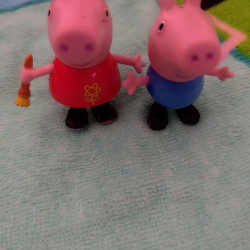 Peppa Pig and George figure set like new