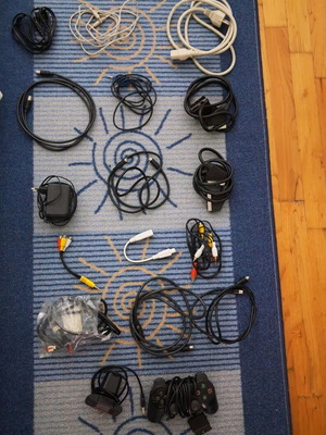 Gaming and electronic cables & accessories set, 17 pieces