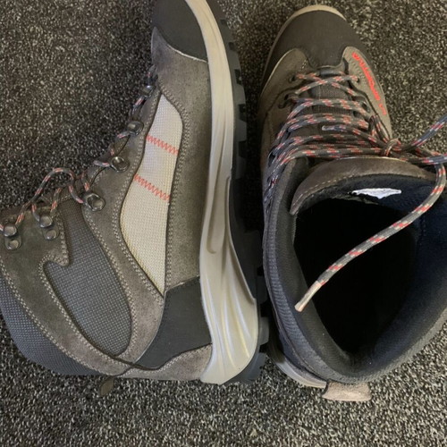 La Sportiva Cornon GTX Hiking Boots like new, gray, size 47