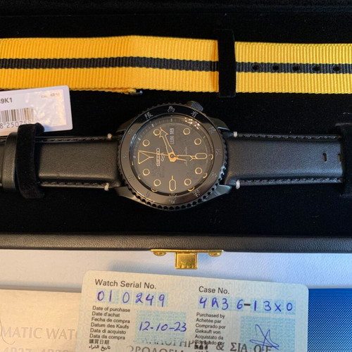 Seiko 5 Bruce Lee Limited Edition SRPK39K1 New with 2 Straps