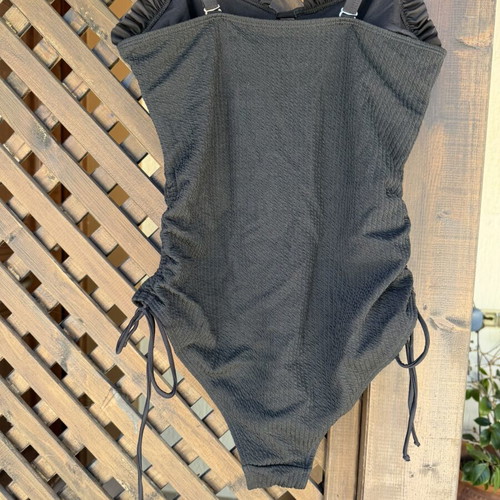 Black swimsuit XL used without cups with side cords