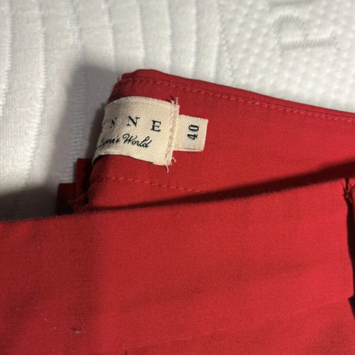 Red Lynne pants size M like new