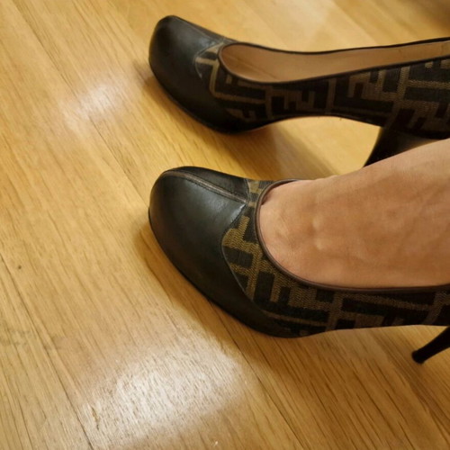 Fendi leather brown pumps used, size 39