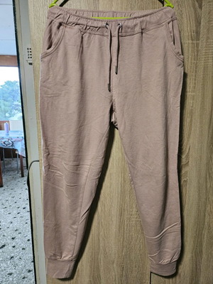 Pink woman tracksuit used, size L