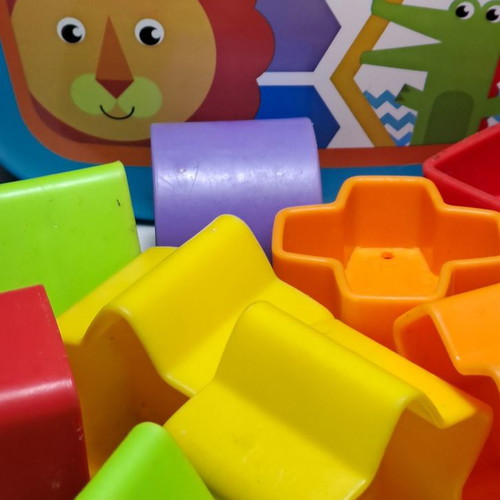 Fisher Price shape sorter cube used
