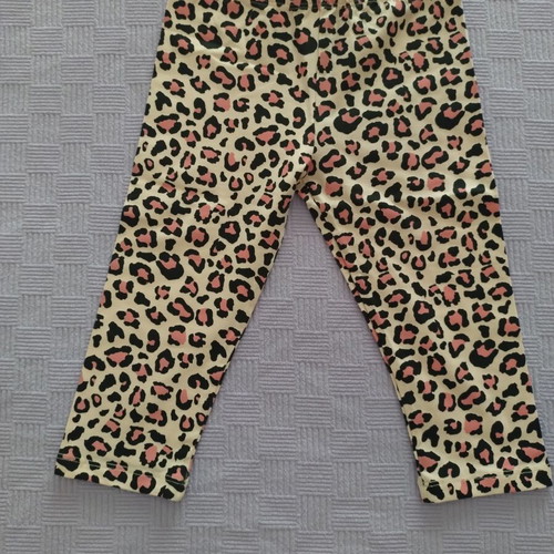 Girls' clothing set with capri leggings and blouse, new, age 6