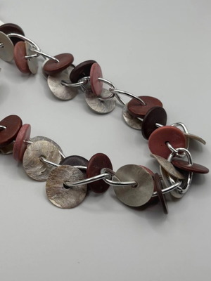 Original necklace with acrylic and mother-of-pearl elements like new