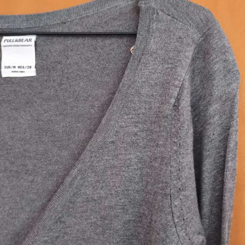 Pull&Bear cardigan gray thin with V neckline size M like new