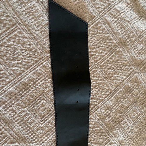 Red patent leather belt like new, size 100