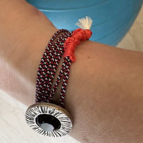 Handmade 2-in-1 jewelry with vintage button and glass bead