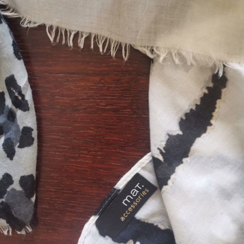 Matt scarf white, black, grey colors 175x80cm like new