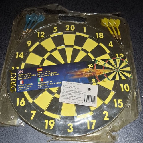 Paper Dartboard 38cm double-sided with 6 steel tip darts new