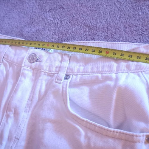 Pull & Bear white denim skirt like new, size L fits M
