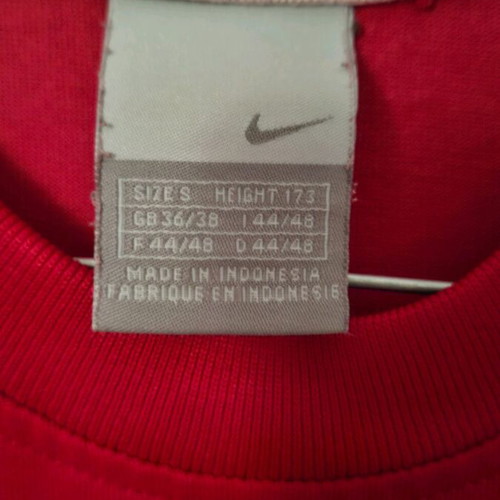 Nike T-shirt used, size S, red