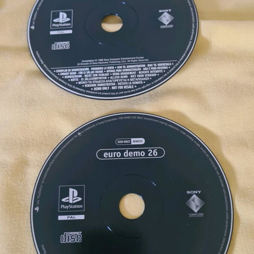 Playstation1 4 EURO Demos και 1 Playstation Magazine Demo μεταχειρισμένο με χάρτινη θήκη
