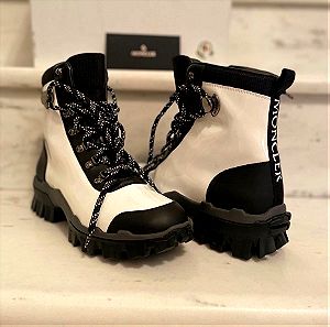 #ΠΡΟΣΦΟΡΑ#  Moncler άσπρο μαύρα παπούτσια μποτάκια με κορδόνια νούμερο 38