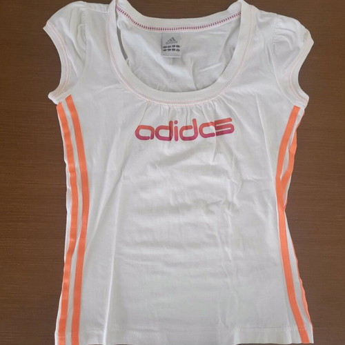 Small package 9 t-shirts + gift.