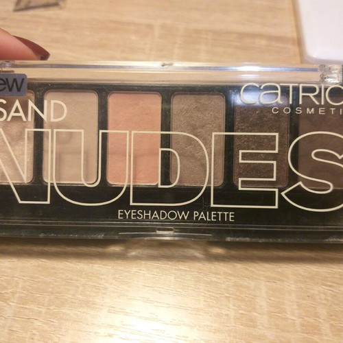 Catrice eyeshadow palette used, missing brush