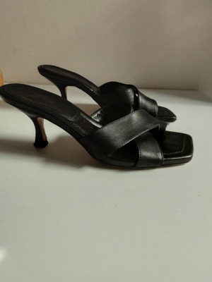 Zara leather mules sandals used, size 37/38, black