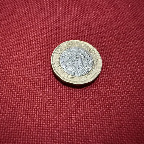 One Pound British currency new condition
