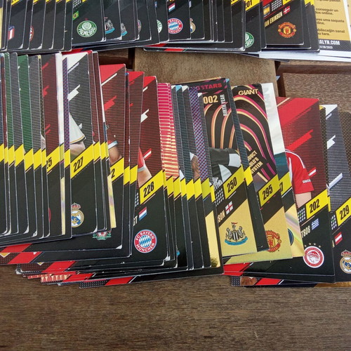 Panini Adrenalyn FIFA 365 2024 sticker album pack of 100